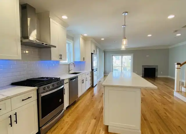 Property at 211 West St #211, Needham, MA, 02494, 4 beds, 3.5 baths, [object Object]