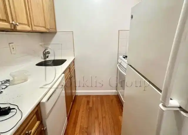 Property at 1670 Bell Blvd Unit 711, Flushing, NY, 11360, 1 bed, 1 bath, [object Object]