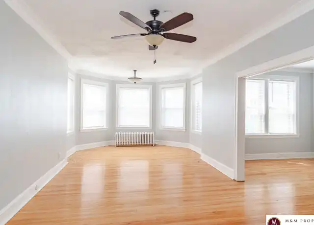 Property at 458 Washington Blvd Unit 466-3S, Oak Park, IL, 60302, 2 beds, 1 bath, [object Object]