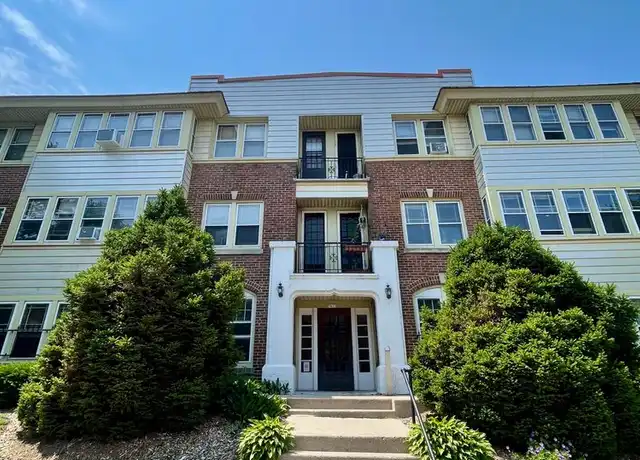 Property at 2615 N Cramer St Unit 18, Milwaukee, WI, 53211, 1 bed, 1 bath, [object Object]