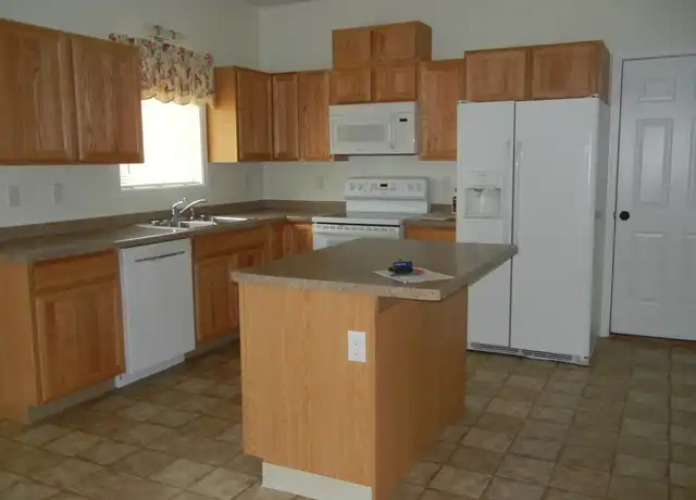 Property at 2801 Catlin Ave, Superior, WI, 54880, 3 beds, 1.5 baths, [object Object]