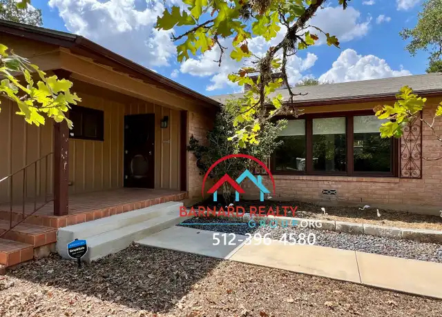 Property at 515 N Bishop St, San Marcos, TX, 78666, 3 beds, 2 baths, [object Object]