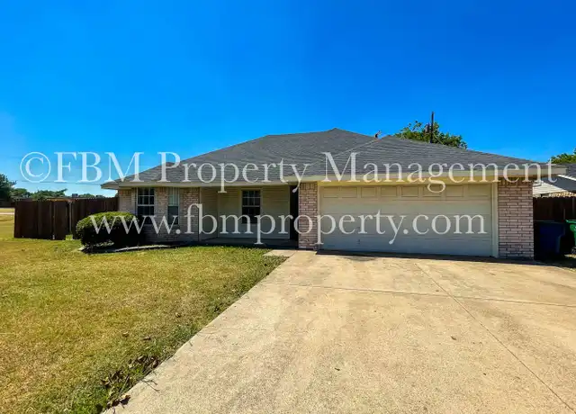 Property at 107 Myrtle Ave, Waxahachie, TX, 75165, 3 beds, 2 baths, [object Object]