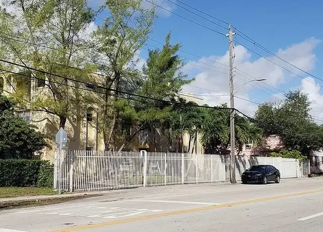Property at 7620 NW 2nd Ave Unit B, Miami, FL, 33150, 1 bed, 1 bath, [object Object]