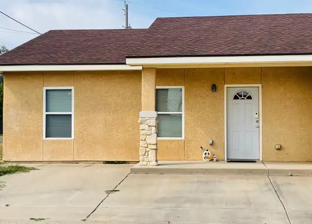 Property at 900 W 3rd St Unit D, Portales, NM, 88130, 2 beds, 2 baths, [object Object]