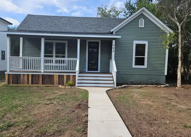 Property at 502 Walker St, Smithville, TX, 78957, 2 beds, 1 bath, [object Object]