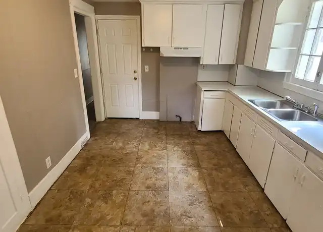 Property at 386 Clay Ave, Rochester, NY, 14613, 2 beds, 1 bath, [object Object]