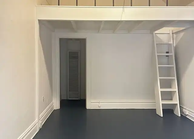 Property at 1050 N 36th St Unit 08, Seattle, WA, 98103, 0 beds, 1 bath, [object Object]