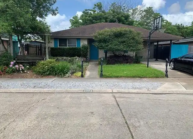 Property at 2004 Athania Pkwy, Metairie, LA, 70001, 3 beds, 2 baths, [object Object]