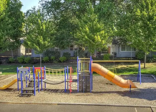 Photo of 1459 City View St, Eugene, OR 97402