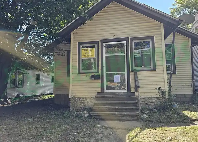 Property at 2728 W Wyoming St, Peoria, IL, 61605, 2 beds, 1 bath, [object Object]