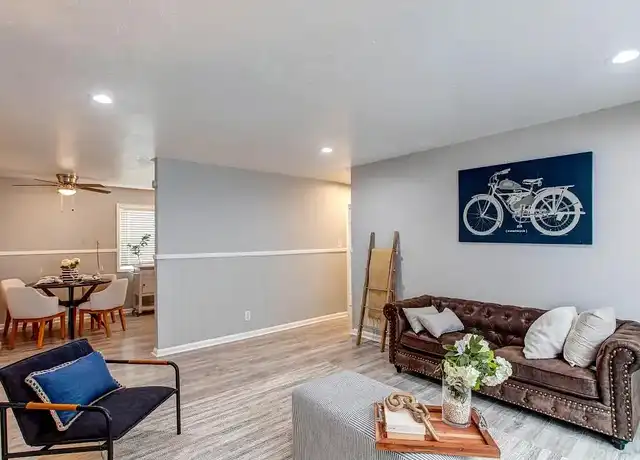 Property at Decatur Gardens - 4100 Glenwood Rd, Decatur, GA, 30032, 1-2 bed, 1-1.5 bath, [object Object]