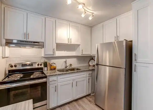 Property at Decatur Gardens - 4100 Glenwood Rd, Decatur, GA, 30032, 1-2 bed, 1-1.5 bath, [object Object]
