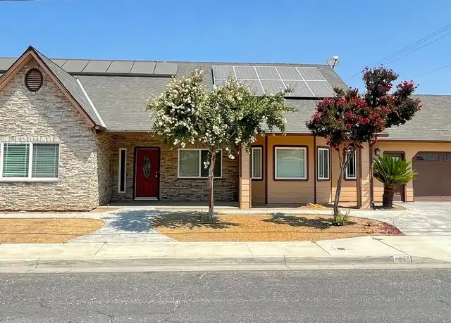 Property at 1377 1st St, Clovis, CA, 93612, 3 beds, 2 baths, [object Object]