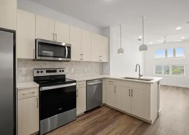 Property at 6324 N Lamar Blvd #205, Austin, TX, 78752, 1 bed, 1 bath, [object Object]