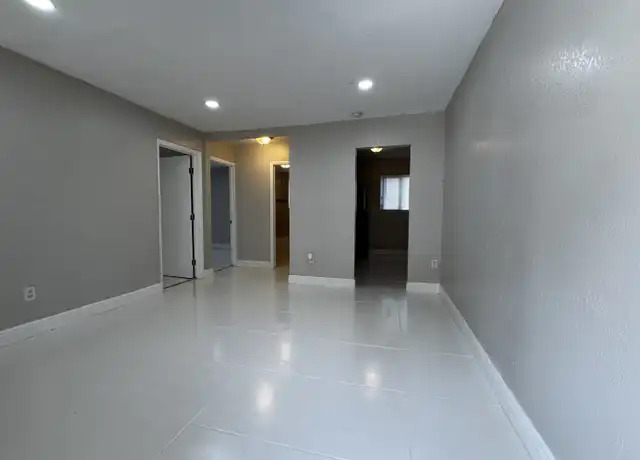 Property at 1940 Washington Ave, Opa Locka, FL, 33054, 2 beds, 1 bath, [object Object]