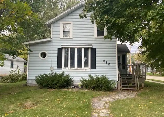 Property at 312 Division St Unit 312, Neenah, WI, 54956, 3 beds, 1 bath, [object Object]