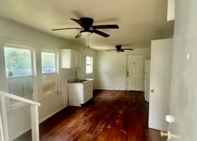 Property at 1319 Leal St Unit 3, San Antonio, TX, 78207, 1 bed, 1 bath, [object Object]