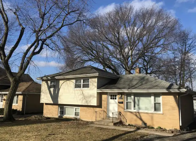 Property at 4918 Pershing Ave, Downers Grove, IL, 60515, 3 beds, 2 baths, [object Object]