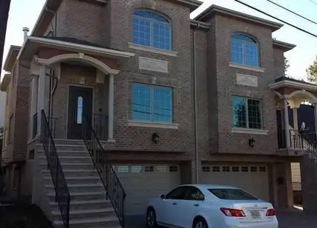Property at 120A Princeton Ln, Palisades Park, NJ, 07650, 4 beds, 3.5 baths, [object Object]