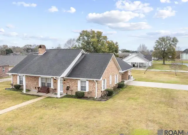 Property at 38389 Oakleigh Ln, Prairieville, LA, 70769, 4 beds, 3 baths, [object Object]