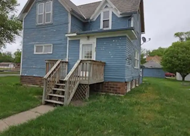 Property at 322 3rd Ave, Madison, MN, 56256, 3 beds, 2 baths, [object Object]