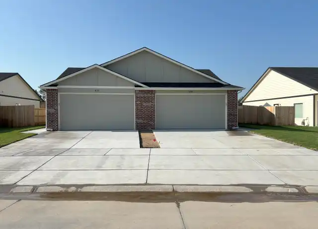 Property at 607 Briarbrook Ln, Park City, KS, 67147, 3 beds, 2 baths, [object Object]