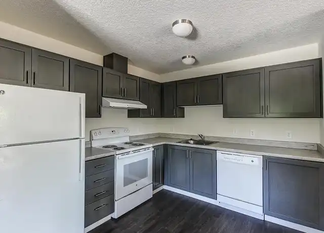 Property at Chehalem Pointe - 1404 E Park Ln, Newberg, OR, 97132, 2 beds, 1-2 bath, [object Object]