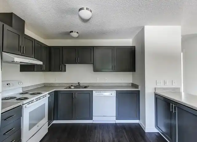 Property at Chehalem Pointe - 1404 E Park Ln, Newberg, OR, 97132, 3 beds, 2 baths, [object Object]
