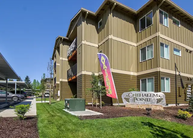 Photo of 1404 E Park Ln, Newberg, OR 97132