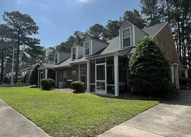 Photo of 500 Smithwood St, Fuquay-Varina, NC 27526