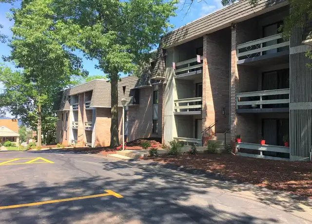 Property at Greenhill Apartments - 4221 Winterburn Ave, Pittsburgh, PA, 15207, 1 bed, 1 bath, [object Object]