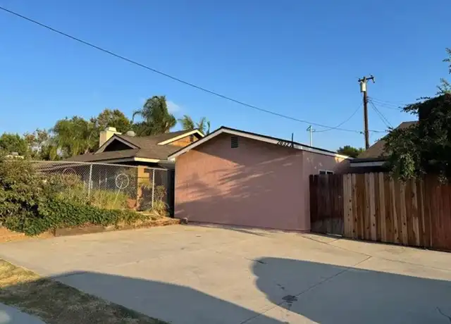 Property at 2032 Victoria Dr, Fullerton, CA, 92831, 2 beds, 1 bath, [object Object]
