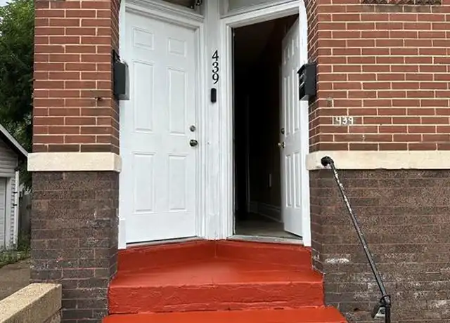 Property at 439 Fassen St, Saint Louis, MO, 63111, 2 beds, 1 bath, [object Object]