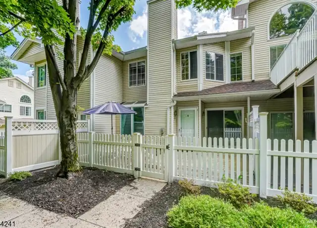 Property at 7 Sussex Ct, Bedminster, NJ, 07921, 2 beds, 1.5 baths, [object Object]