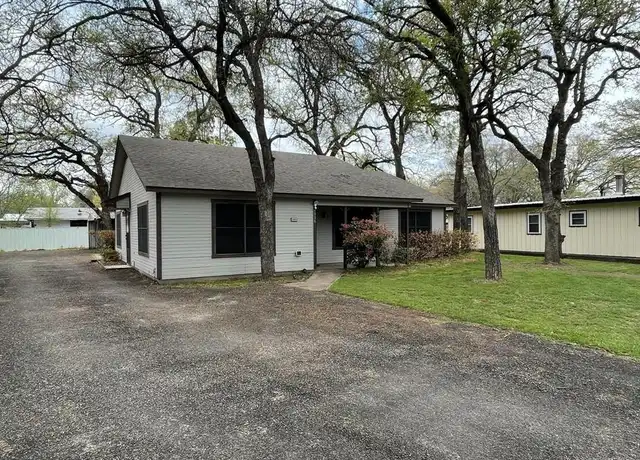 Property at 4008 Pueblo Ct, Granbury, TX, 76048, 2 beds, 2 baths, [object Object]
