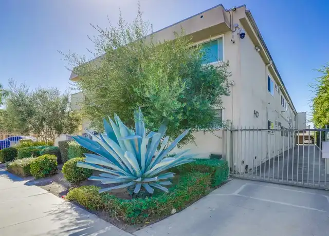 Property at 6545 S Victoria Ave Unit 04, Los Angeles, CA, 90043, 1 bed, 1 bath, [object Object]