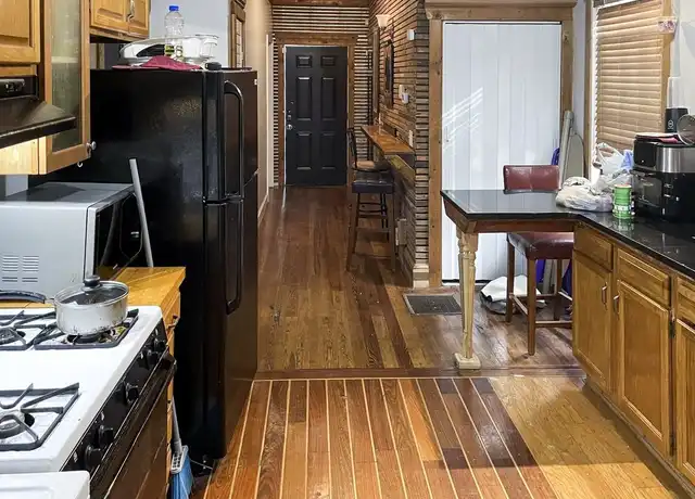 Property at 984 Palmetto Ave SW, Atlanta, GA, 30314, 1 bed, 1 bath, [object Object]