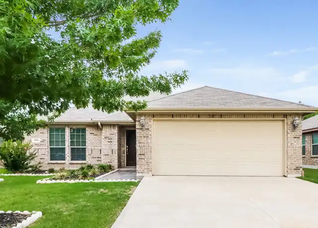 Property at 160 Spring Hollow Dr, Fort Worth, TX, 76131, 4 beds, 2 baths, [object Object]