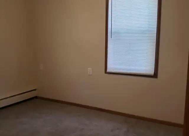 Property at 1313 1st Ave Unit 1, Perry, IA, 50220, 2 beds, 1 bath, [object Object]
