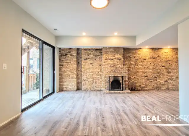 Property at 2910 N Broadway Unit 3 bed, Chicago, IL, 60657, 3 beds, 2 baths, [object Object]