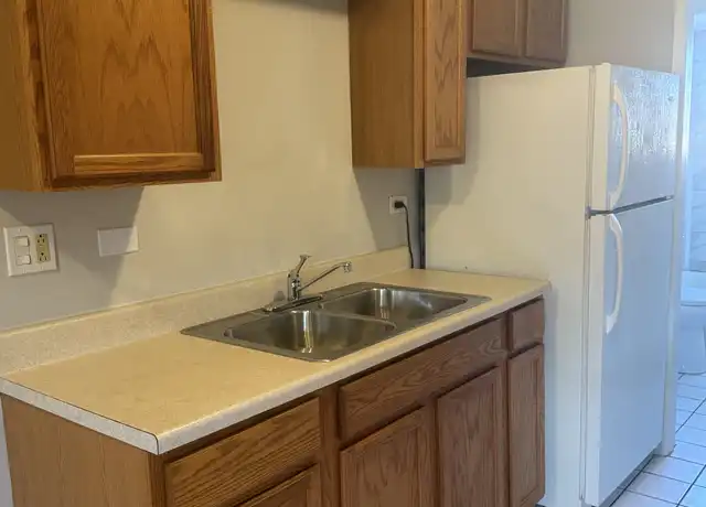 Property at 6701 Stanley Ave Unit 11, Berwyn, IL, 60402, 1 bed, 1 bath, [object Object]