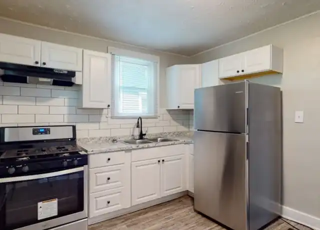 Property at 323 S 41st St, Louisville, KY, 40212, 4 beds, 2 baths, [object Object]