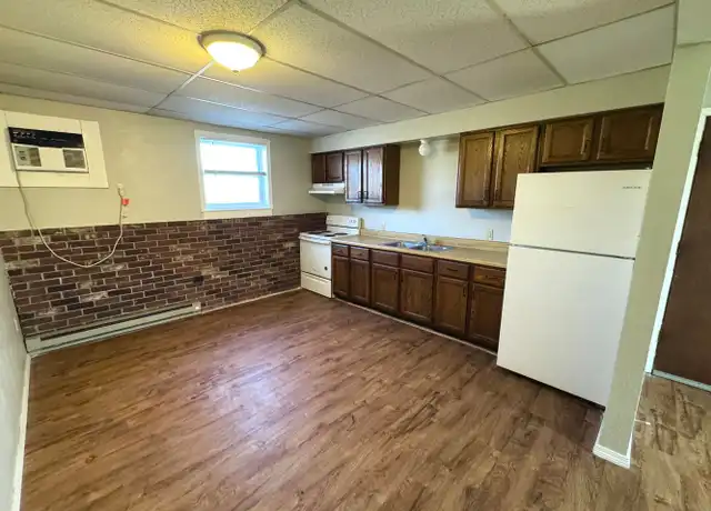 Property at 1318 N Sprigg St Unit 1318-1, Cape Girardeau, MO, 63701, 2 beds, 1 bath, [object Object]