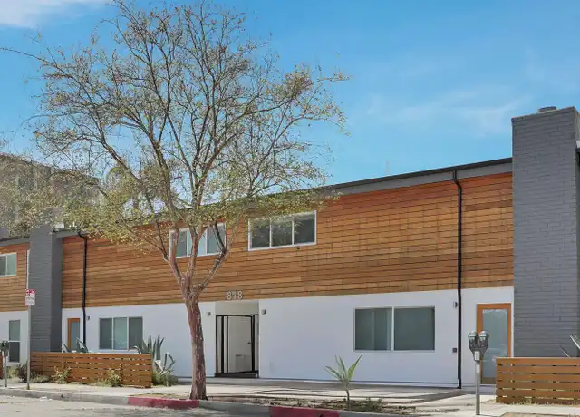 Property at 818 N Van Ness Ave Unit 2, Santa Ana, CA, 92701, 2 beds, 2.5 baths, [object Object]