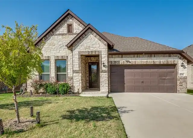Property at 1216 Collett Sublett Rd, Kennedale, TX, 76060, 4 beds, 2 baths, [object Object]