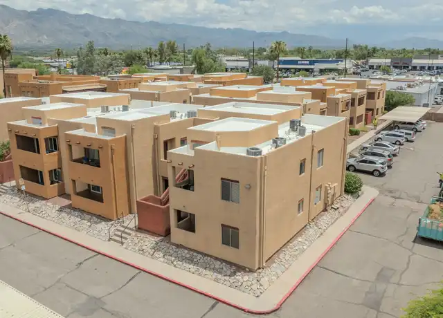 Property at 1810 E Blacklidge Dr Unit 818, Tucson, AZ, 85719, 1 bed, 1 bath, [object Object]