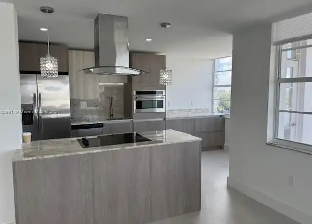 Property at 18051 Biscayne Blvd #1004, Aventura, FL, 33160, 2 beds, 2 baths, [object Object]