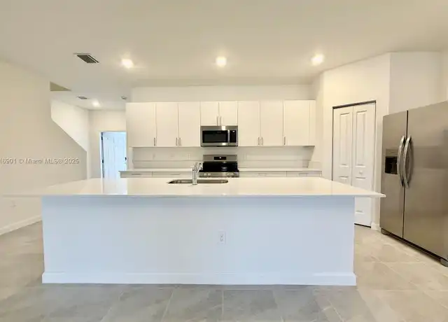Property at 3032 Park Pl, Dania Beach, FL, 33312, 3 beds, 2.5 baths, [object Object]