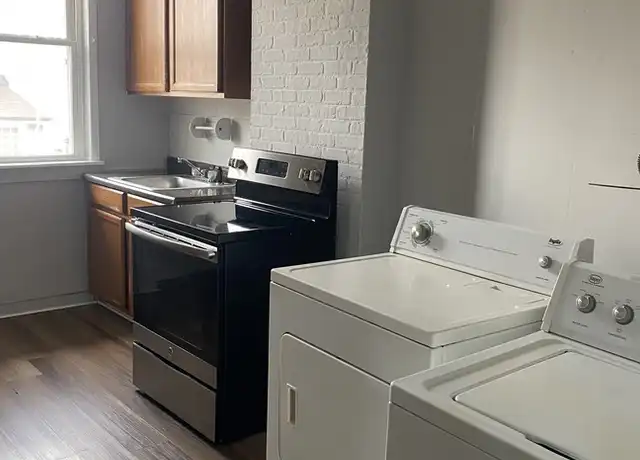 Property at 225 N Luzerne Ave, Baltimore, MD, 21224, 3 beds, 1 bath, [object Object]